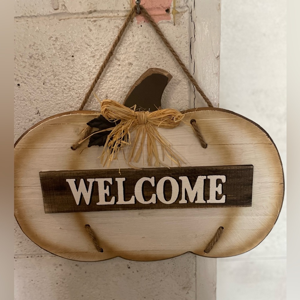 Hobby Lobby “Welcome” Fall Pumpkin Wall Decor